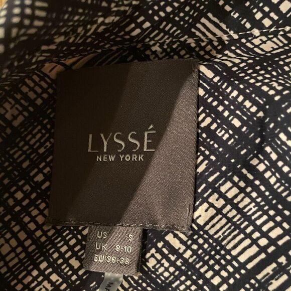 Lysse Fashion Button Down - Picture 5 of 6